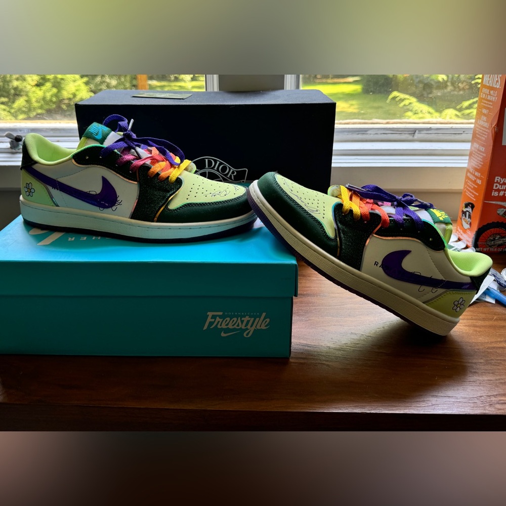 Jordan 1 Retro Low OG
Doernbecher